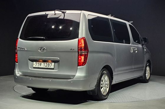 Hyundai Starex 12-Seater Wagon Smart — пробег 182 058 км — фото 2 из 5
