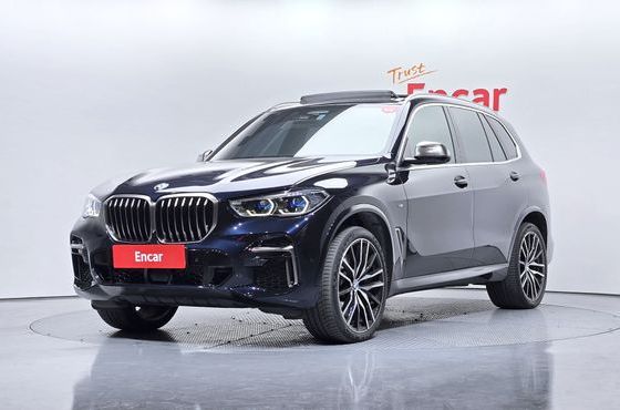 BMW X5 M50i — пробег 54 962 км — фото 1 из 5