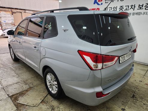 Ssangyong KORANDO 2WD LT 9-seater — пробег 135 200 км — фото 3 из 5