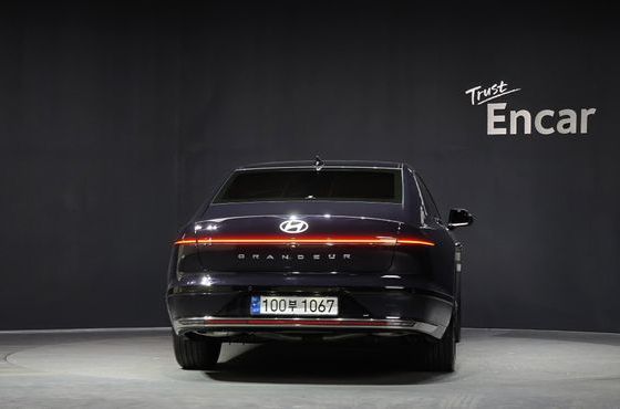 Hyundai Grandeur 2,5 Gasoline 2WD Calligraphy — пробег 11 827 км — фото 4 из 5