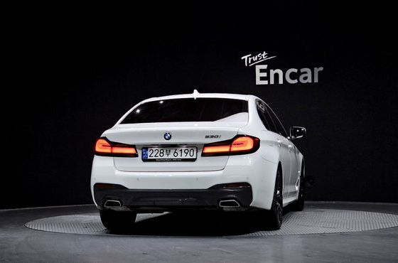 BMW 5-Series 530i M Sport Package — пробег 21 106 км — фото 4 из 5