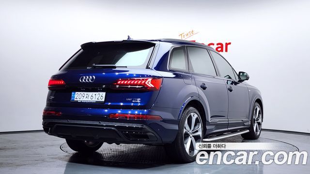 Audi Q7 55 TFSI Quattro Premium — пробег 53 212 км — фото 2 из 5