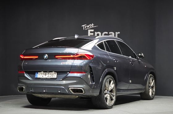 BMW X6 M50i — пробег 61 775 км — фото 2 из 5
