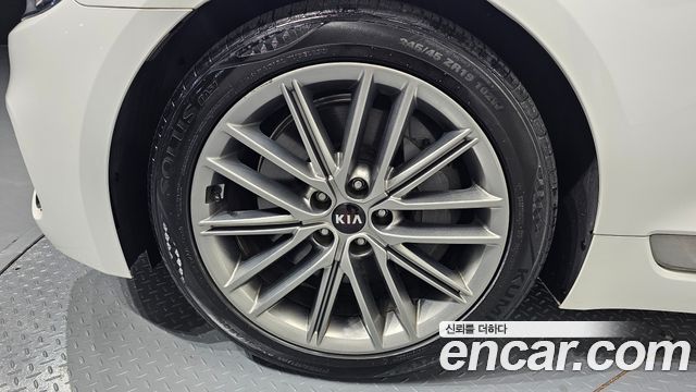 Kia K9 из Кореи Encar