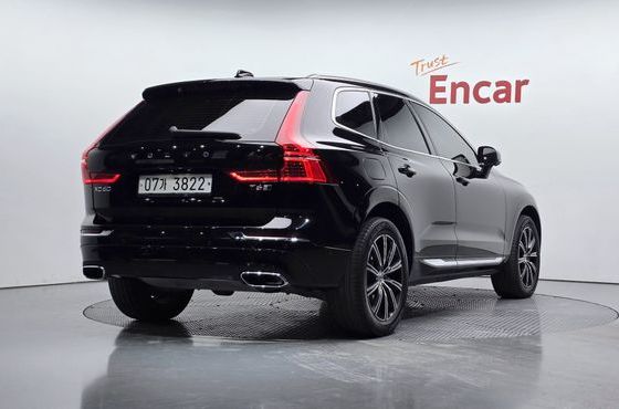 Volvo XC60 T6 Inscription — пробег 59 106 км — фото 2 из 5