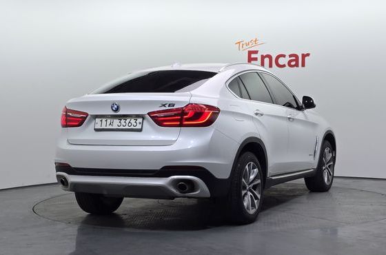 BMW X6 xDrive 30d — пробег 140 549 км — фото 2 из 5