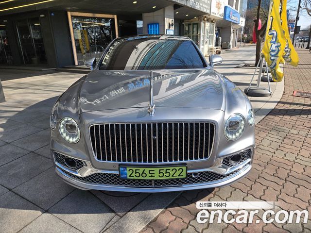Bentley Flying Spur 4.0 — пробег 66 900 км — фото 3 из 5