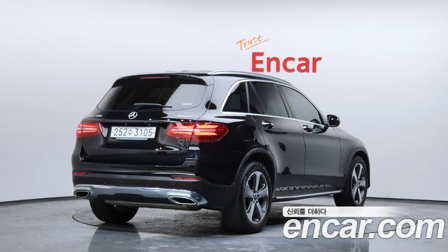 Mercedes-Benz GLC-Class GLC300 4MATIC — пробег 41 348 км — фото 2 из 5