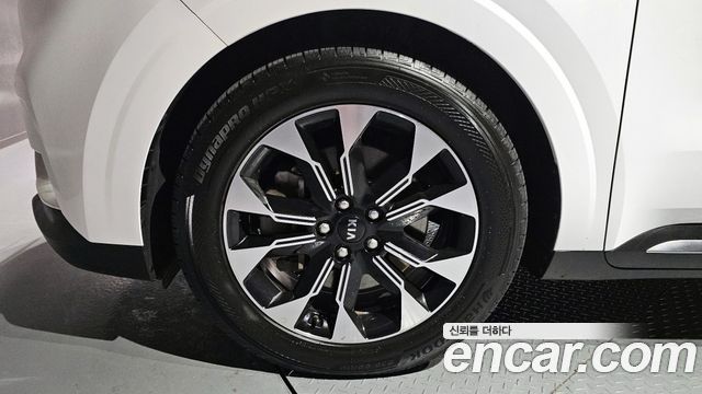 Kia Carnival 9-Seater Signature — пробег 139 845 км — фото 5 из 5