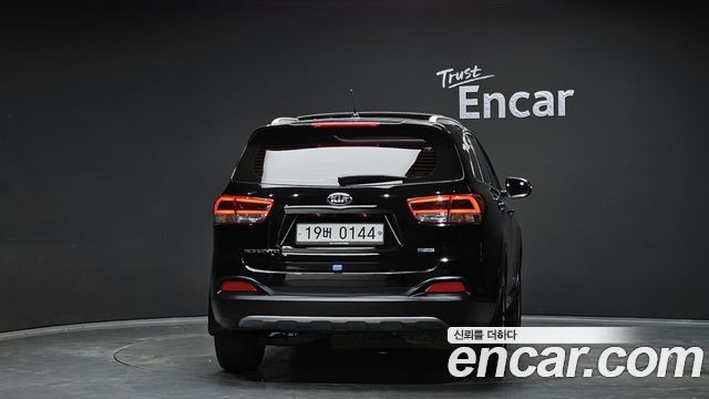 Kia Sorento Diesel 2.0 2WD Noblesse — пробег 55 230 км — фото 4 из 5
