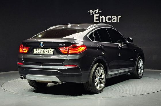 BMW X4 xDrive20d — пробег 108 363 км — фото 2 из 5