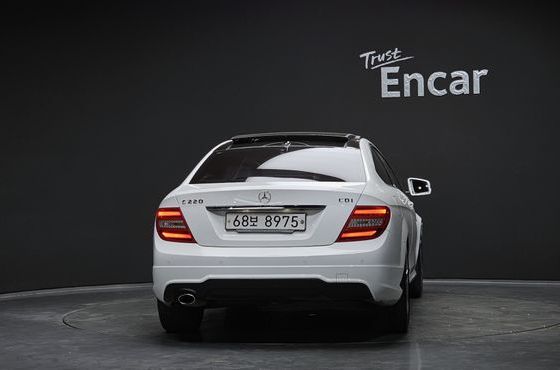 Mercedes-Benz C-Class C220 CDI Coupe — пробег 87 244 км — фото 4 из 5