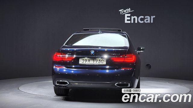 BMW 7-Series 740Li xDrive M Sport Package — пробег 135 958 км — фото 4 из 5
