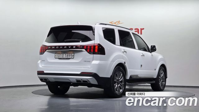 Kia Mohave Diesel 3.0 4WD 7-Seater Masters — пробег 123 945 км — фото 2 из 5