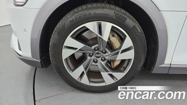 Audi e-tron 50 Quattro Sportback — пробег 47 000 км — фото 5 из 5