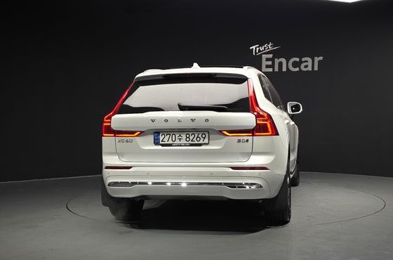 Volvo XC60 B5 Ultra Bright — пробег 9 000 км — фото 4 из 5