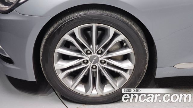 Hyundai Genesis из Кореи Encar