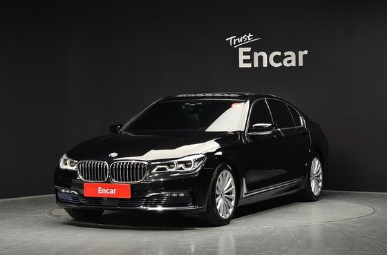 BMW 7-Series 730d xDrive — пробег 85 190 км — фото 1 из 5