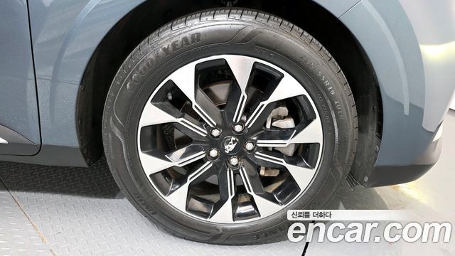 Kia Carnival Gasoline 9-Seater Noblesse — пробег 18 387 км — фото 5 из 5