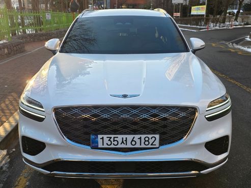 Genesis GV70 2.5T Gasoline AWD — пробег 800 км — фото 1 из 5