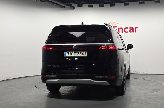 Kia Carnival 9-Seater Prestige — пробег 72 265 км — фото 4 из 5