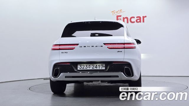 Genesis GV70 из Кореи Encar