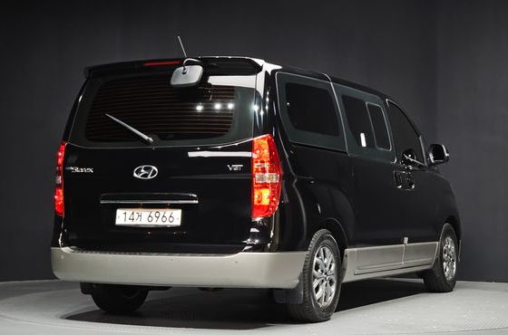 Hyundai Starex Urban 9-Seater Premium Spicial — пробег 35 538 км — фото 2 из 5