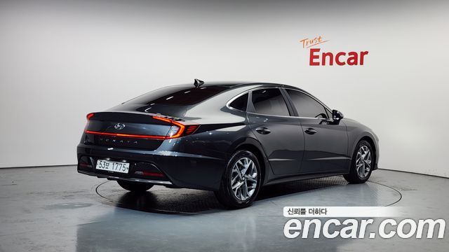 Hyundai Sonata 2.0 Premium Family — пробег 63 844 км — фото 2 из 5