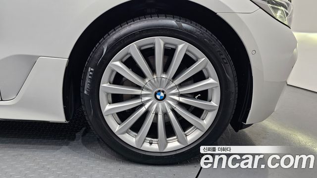 BMW Gran Turismo 630i xDrive Luxury — пробег 12 871 км — фото 5 из 5