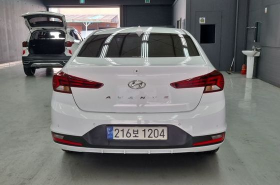 Hyundai AVANTE 1.6 LPi Modern(Handicapped) — пробег 160 528 км — фото 4 из 5