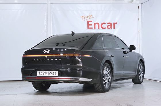 Hyundai Grandeur Exclusive — пробег 17 481 км — фото 2 из 5