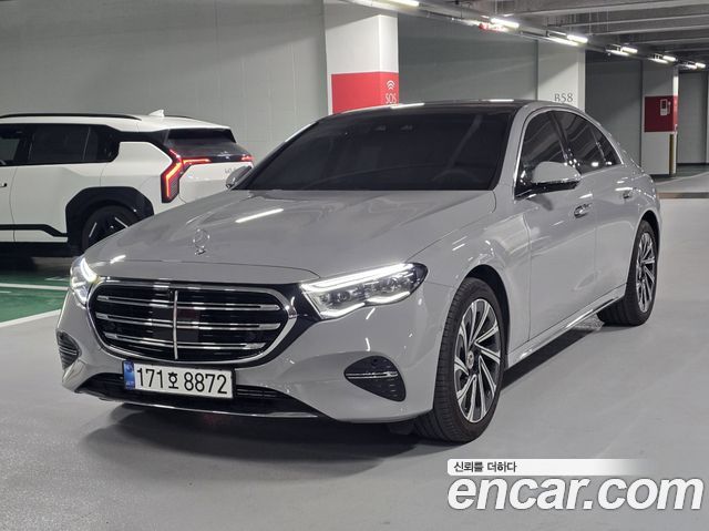 Mercedes-Benz E-Class E300 4MATIC Exclusive — пробег 16 000 км — фото 1 из 5