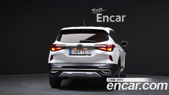 Kia Seltos из Кореи Encar