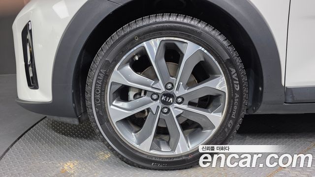 Kia Stonic Diesel 1.6 Prestige — пробег 65 046 км — фото 5 из 5