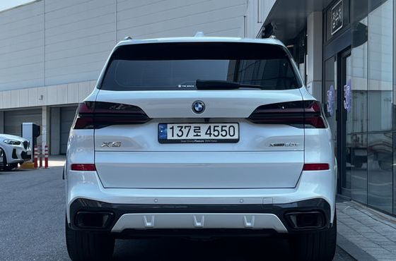 BMW X5 xDrive 50e M Sport — пробег 50 070 км — фото 4 из 5