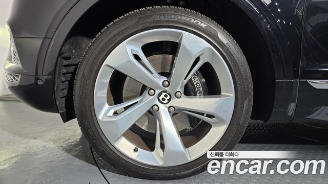 Bentley Bentayga из Кореи Encar