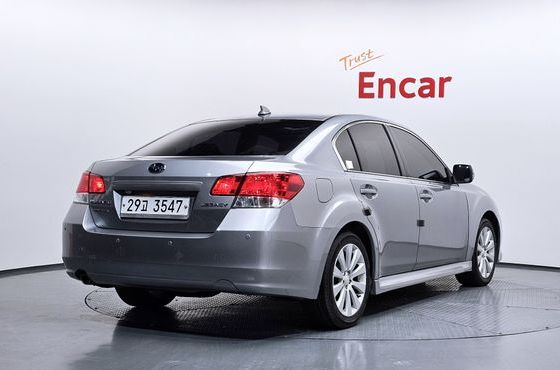 Subaru Legacy 2.5i Special Edition — пробег 269 888 км — фото 2 из 5