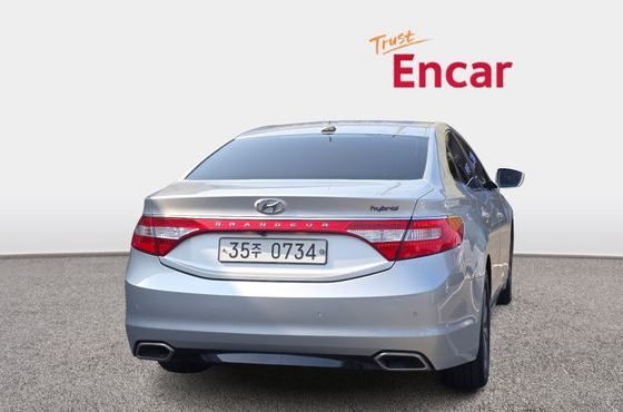 Hyundai Grandeur Premium Collection — пробег 218 078 км — фото 4 из 5