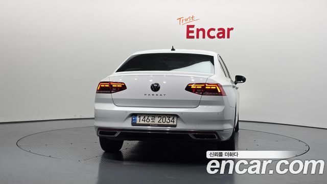 Volkswagen Passat 2.0 TDI Premium — пробег 68 798 км — фото 4 из 5