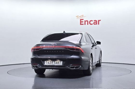 Hyundai Grandeur Calligraphy — пробег 30 485 км — фото 4 из 5