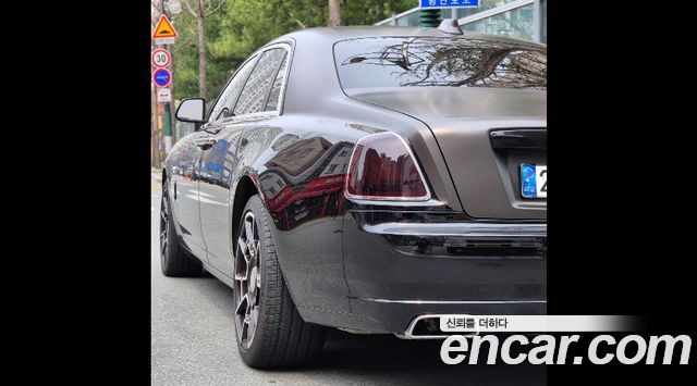 Rolls-Royce Ghost 6.6 V12 — пробег 30 000 км — фото 3 из 5