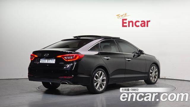 Hyundai Sonata 2.0 Premium — пробег 159 781 км — фото 2 из 5