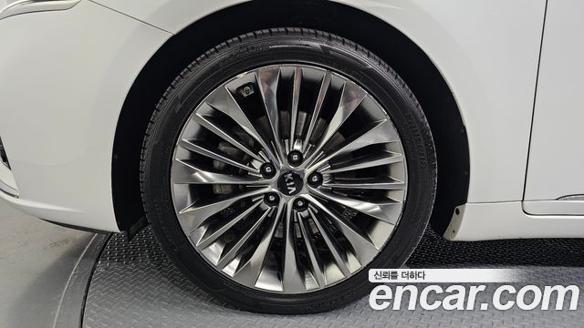 Kia K7 из Кореи Encar