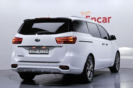 Kia Carnival 9-Seater Noblesse Special — пробег 88 529 км — фото 2 из 5