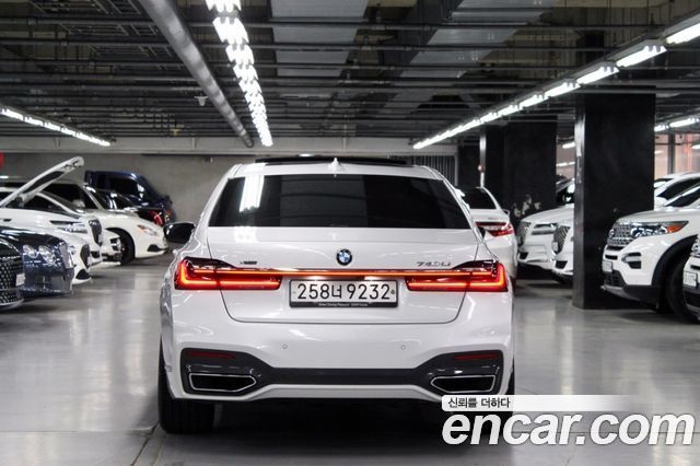 BMW 7-Series из Кореи Encar