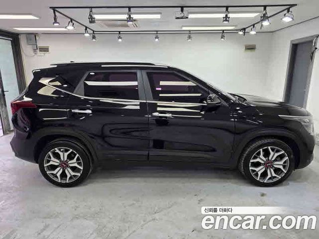 Kia Seltos из Кореи Encar