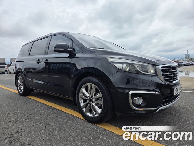 Kia Carnival 9-seater Prestige — пробег 174 000 км — фото 4 из 5