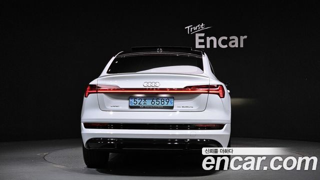 Audi e-tron из Кореи Encar