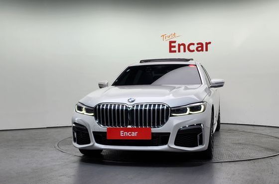 BMW 7-Series 740Li xDrive M Sport Package — пробег 71 309 км — фото 3 из 5