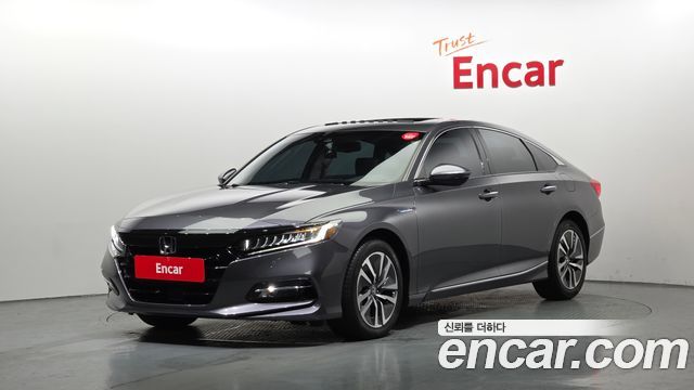 Honda Accord 2.0 Hybrid Touring — пробег 67 979 км — фото 1 из 5